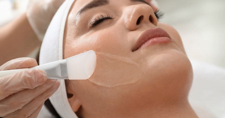 Peeling Facial en Sevilla